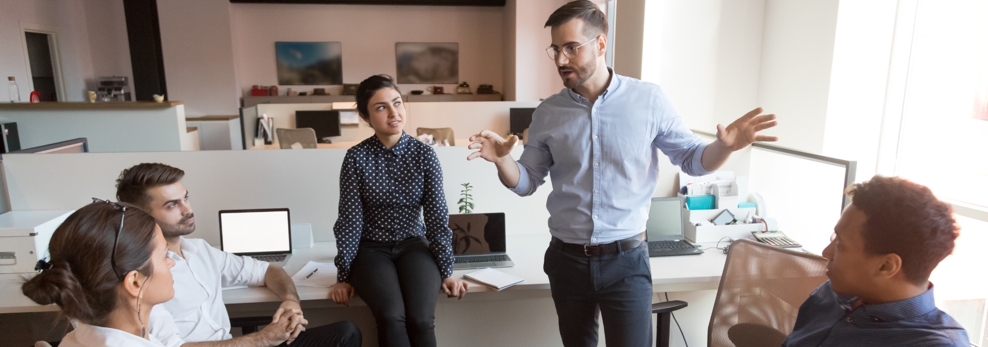 New Leader: 10 Pitfalls When Moving from Colleague to Manager