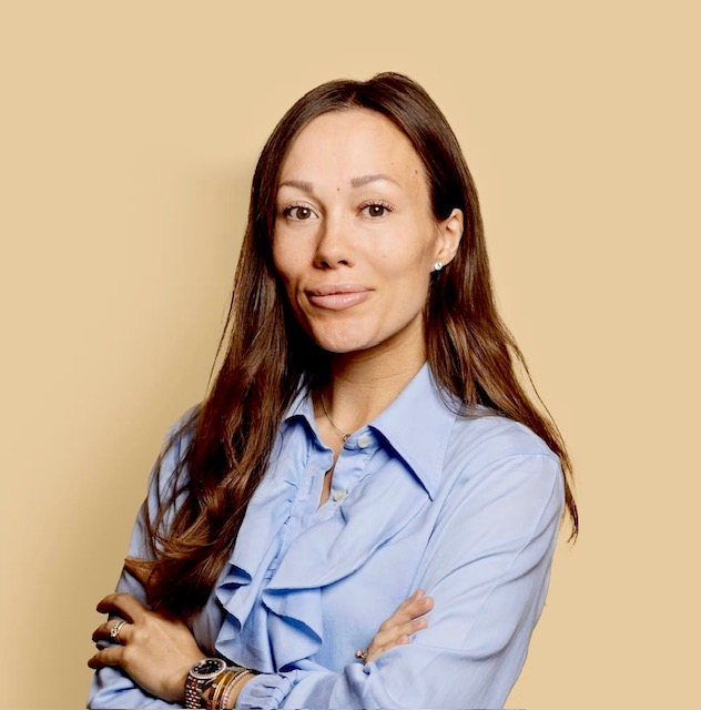 Ann Kusk Uhrenholt, Executive Assistant, Chr. Augustinus Fabrikker