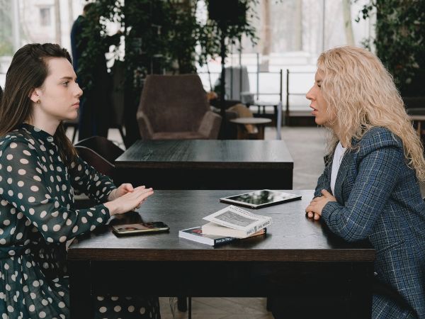 Konflikttrappen: En gennemgang af de 7 trin i konflikthåndtering